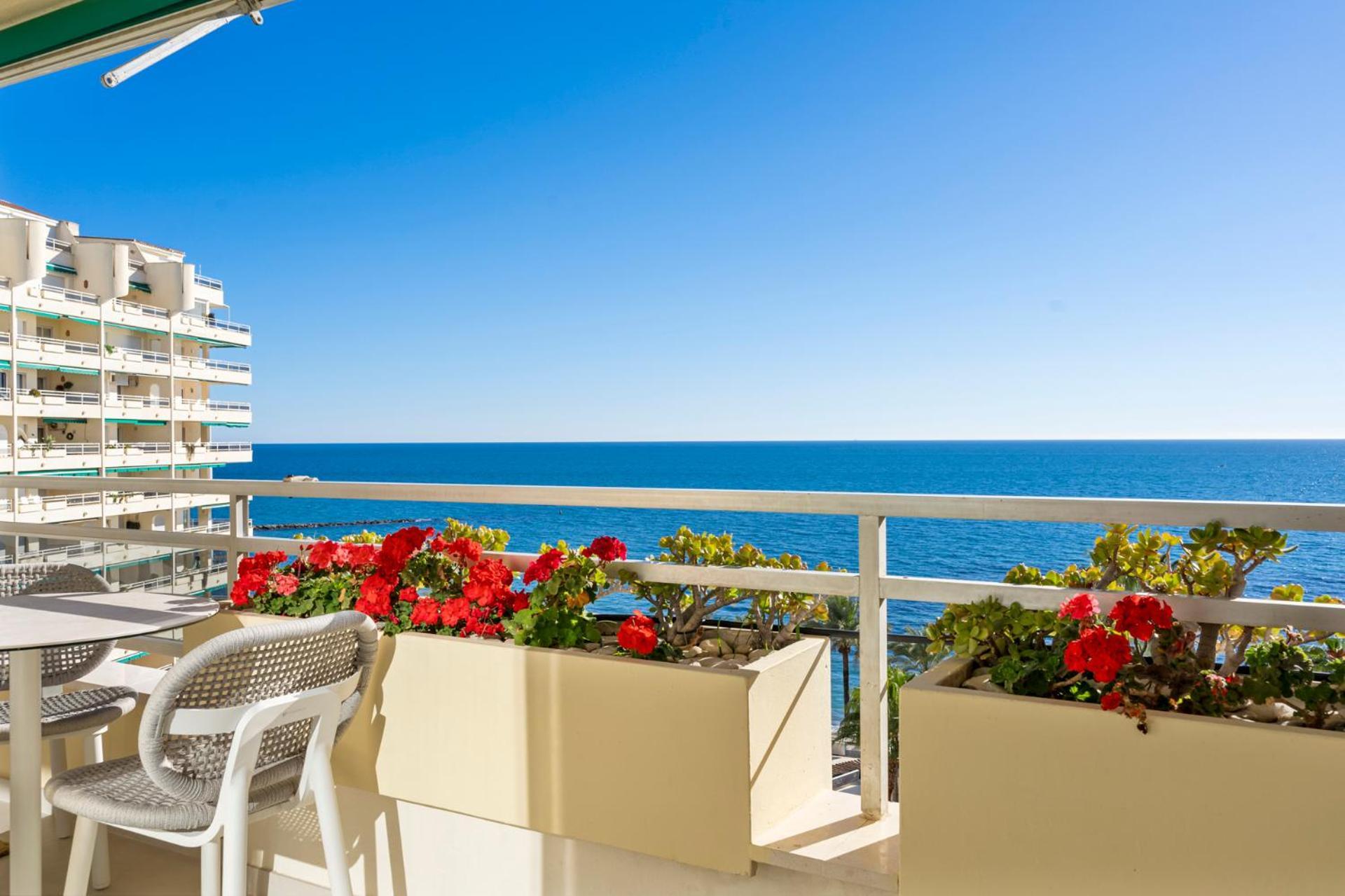 Beach Front Apartment With Pool Marbella Exterior foto